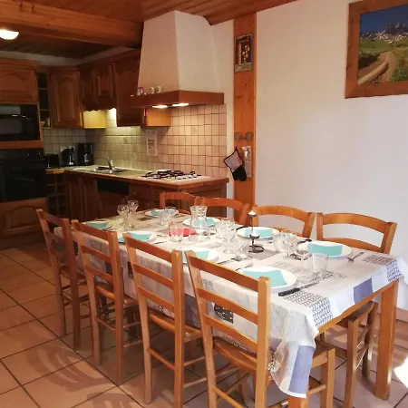 Renouveau Apartment